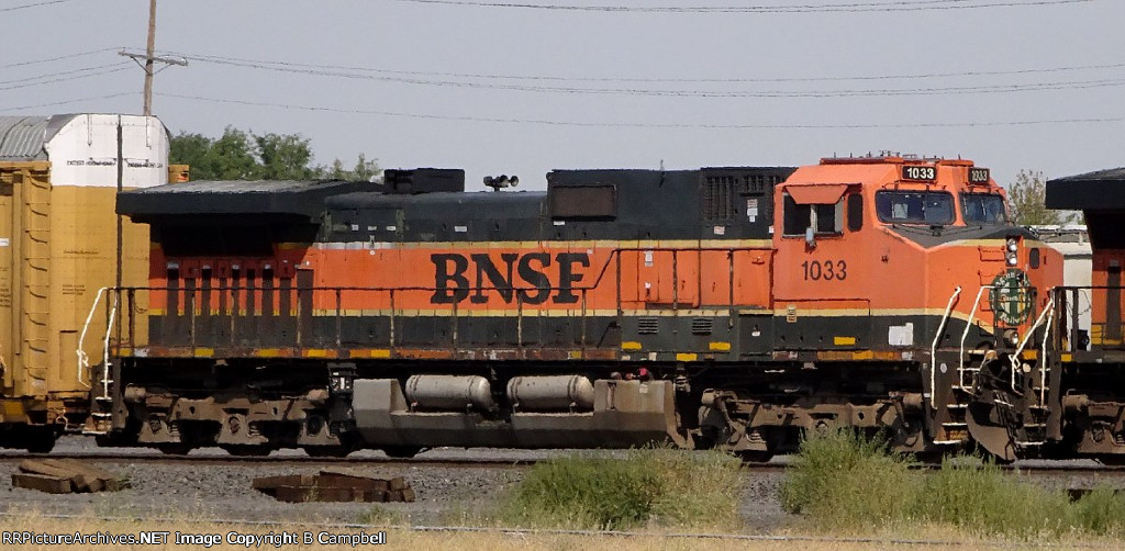 BNSF 1033